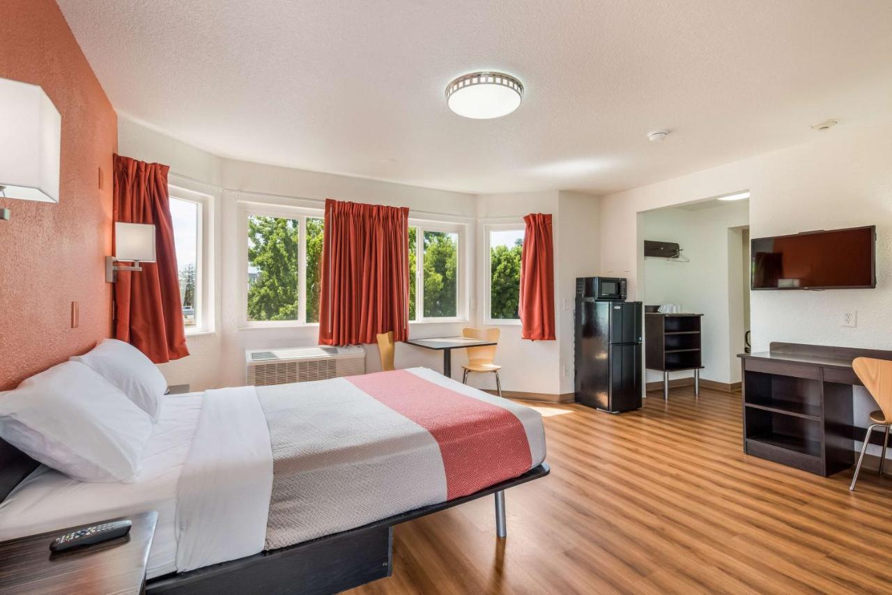 Hotel 6-rohnert Park, Ca 2*