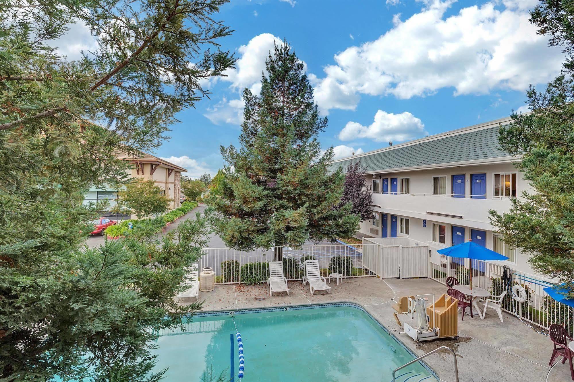 6-rohnert Park, Ca Hotel